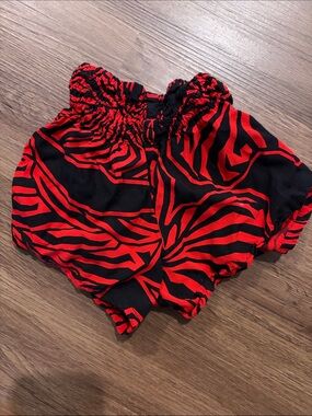 Living hula toddler shorts size small red and black